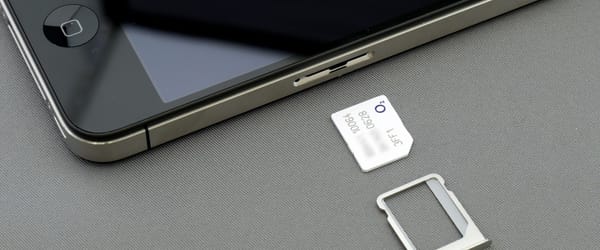 ¿Tu celular no es compatible con eSIM? El SIM físico es la solución